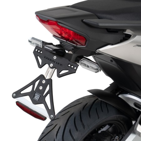 HONDA FORZA 750 2021-2024 PORTAMATRICULAS ESPECIFICO INTERMITENTES ORIGINALES