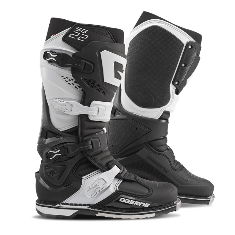 BOTAS GAERNE SG-22 (NEGRAS/BLANCAS)