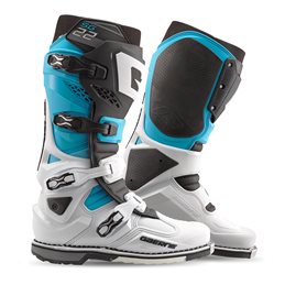 BOTAS GAERNE SG-22 LIMITED EDITION (BLANCO/NEGRO/AZUL CLARO)