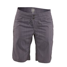 PANTALONES CORTOS CHICA CLUB RIDE SAVVY (ARTISAN GREY/PINSTRIPE)